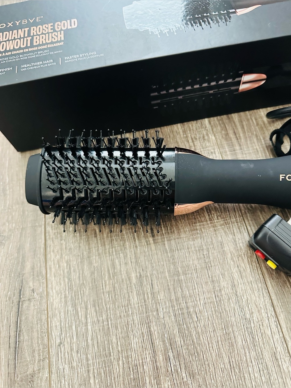 Foxybae Radiant Rose Gold Blowout Brush NEW - Picture 2 of 4